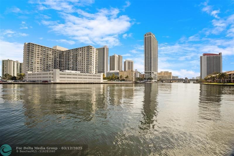 200 Leslie Drive, Unit 915, Hallandale Beach, FL 33009 Photo