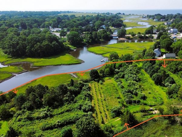 60 Ingham Hill, Old Saybrook, CT 06475