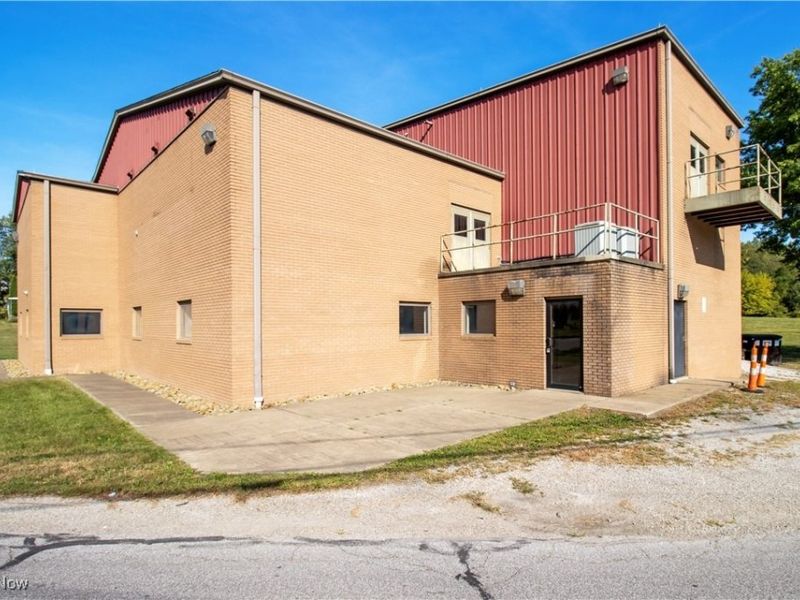 390 E Wood Street, Shreve, OH 44676 Photo 2