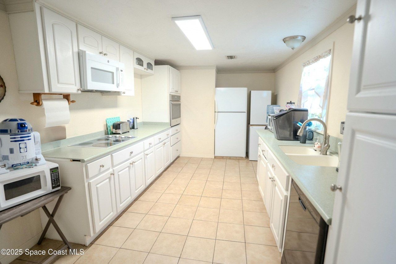 5999 N Courtenay Parkway, Merritt Island, FL 32953 Photo