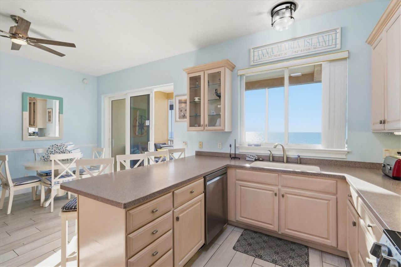 1900 Gulf Drive N, Unit 4, Bradenton Beach, FL 34217 Photo