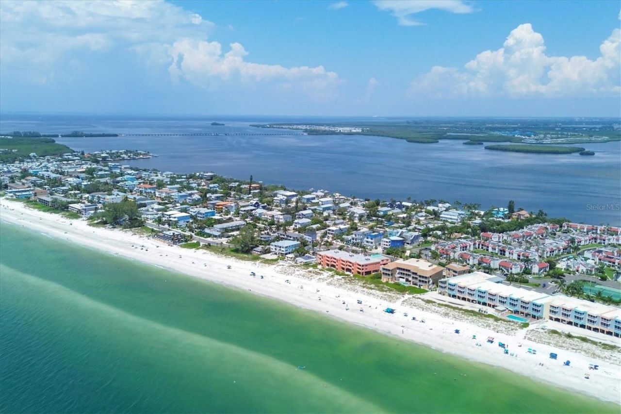 1900 Gulf Drive N, Unit 4, Bradenton Beach, FL 34217 Photo