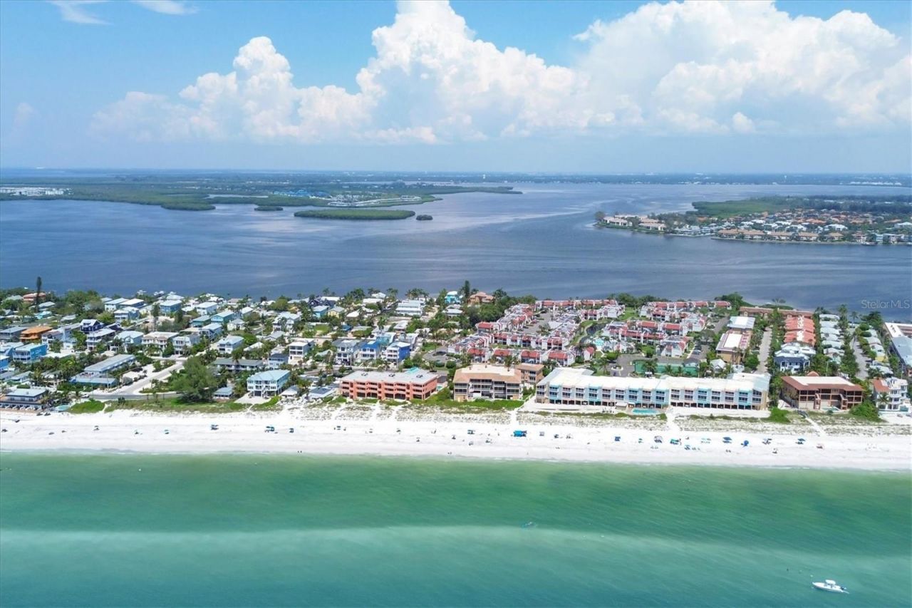 1900 Gulf Drive N, Unit 4, Bradenton Beach, FL 34217 Photo