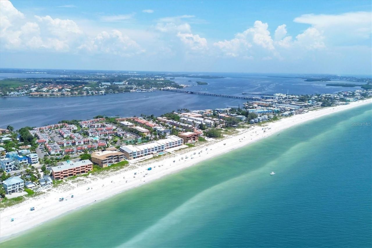 1900 Gulf Drive N, Unit 4, Bradenton Beach, FL 34217 Photo