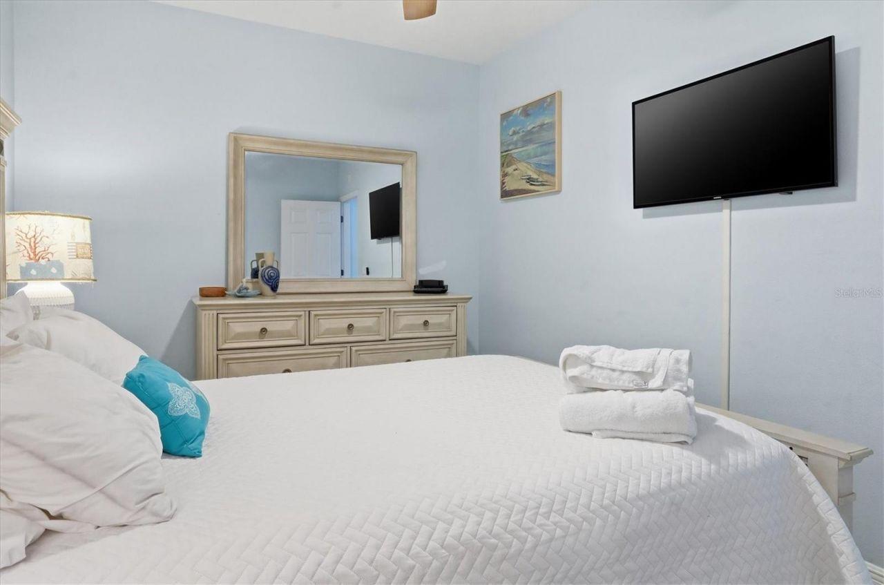 1900 Gulf Drive N, Unit 4, Bradenton Beach, FL 34217 Photo