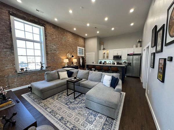 1199 Central Avenue, Dubuque, IA 52001