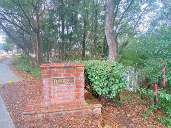 5969 Hermitage Dr, Pensacola, FL 32504