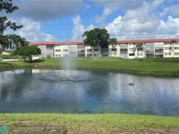 8962 S Hollybrook Blvd, Unit 308, Pembroke Pines, FL 33025