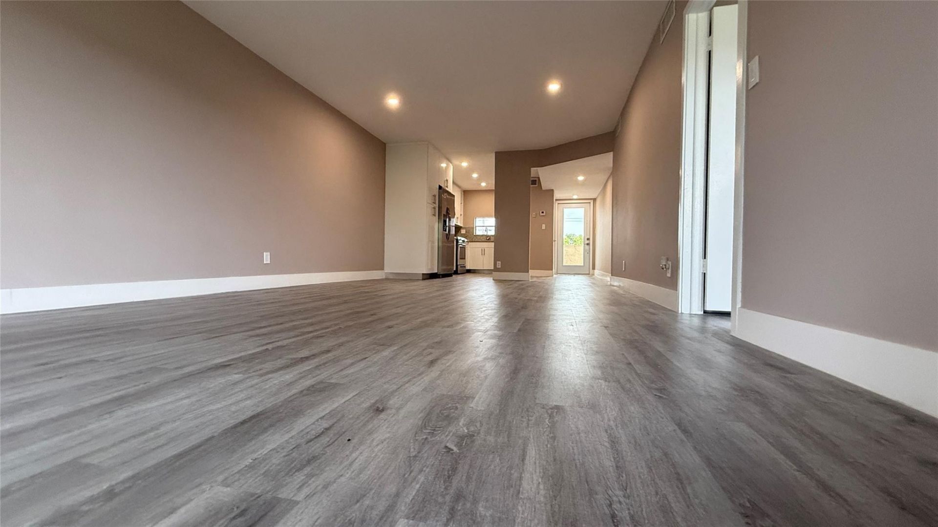 8962 S Hollybrook Boulevard, Unit 308, Pembroke Pines, FL 33025 Photo