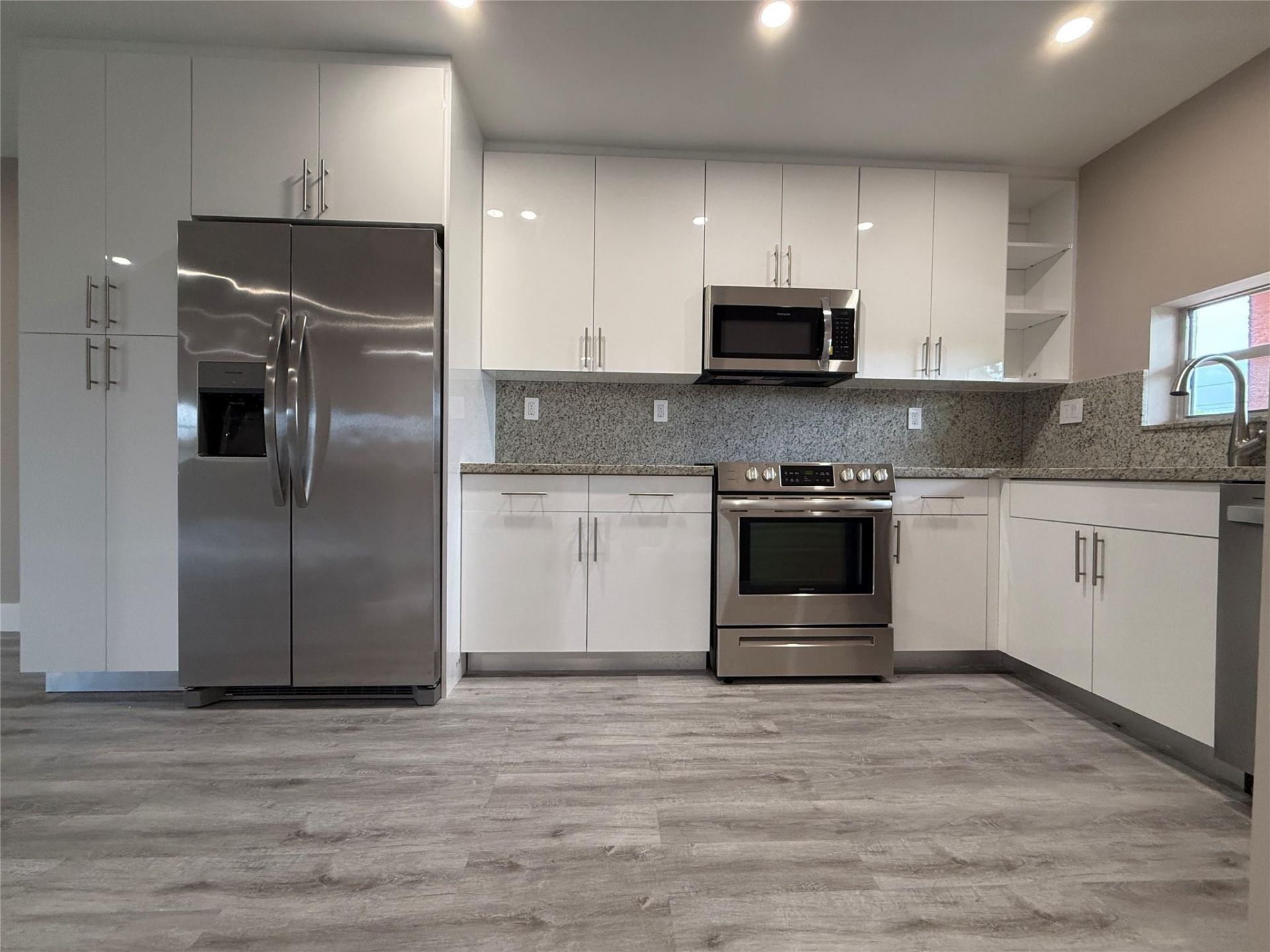 8962 S Hollybrook Boulevard, Unit 308, Pembroke Pines, FL 33025 Photo