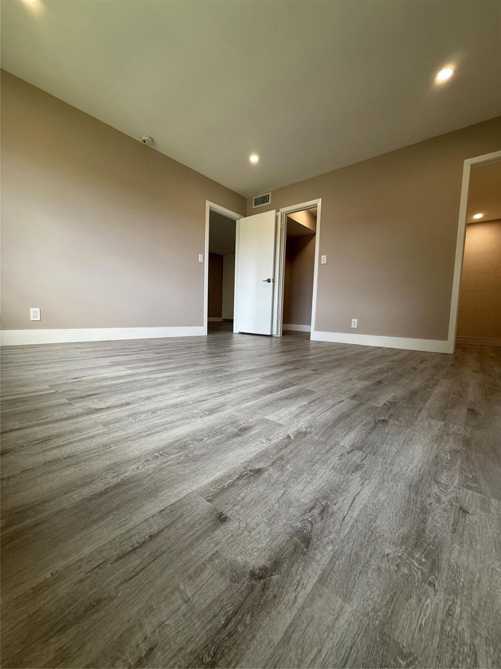 8962 S Hollybrook Boulevard, Unit 308, Pembroke Pines, FL 33025 Photo