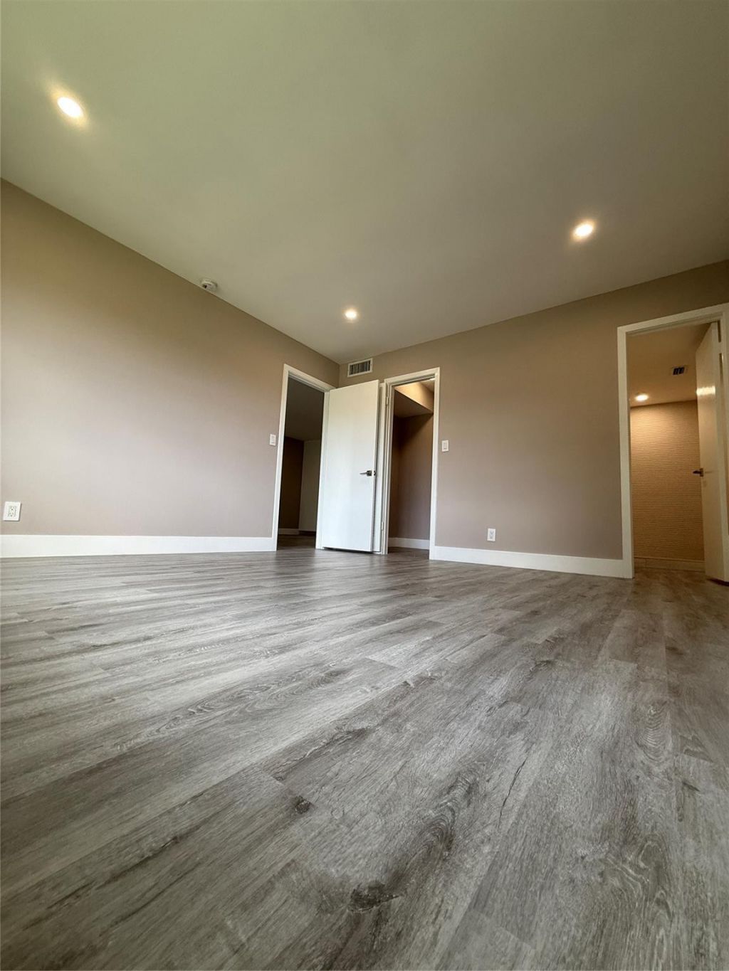 8962 S Hollybrook Boulevard, Unit 308, Pembroke Pines, FL 33025 Photo