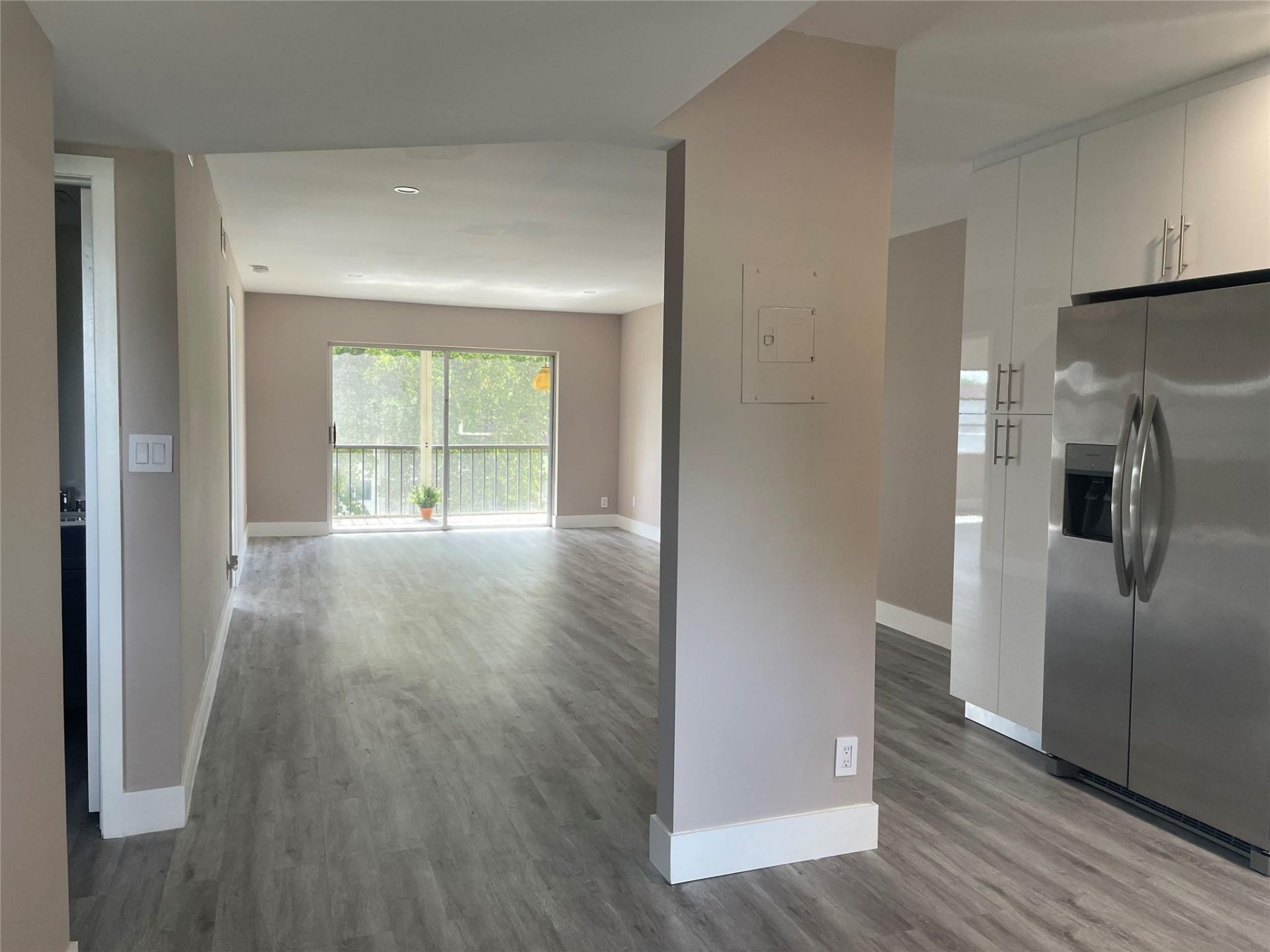 8962 S Hollybrook Boulevard, Unit 308, Pembroke Pines, FL 33025 Photo