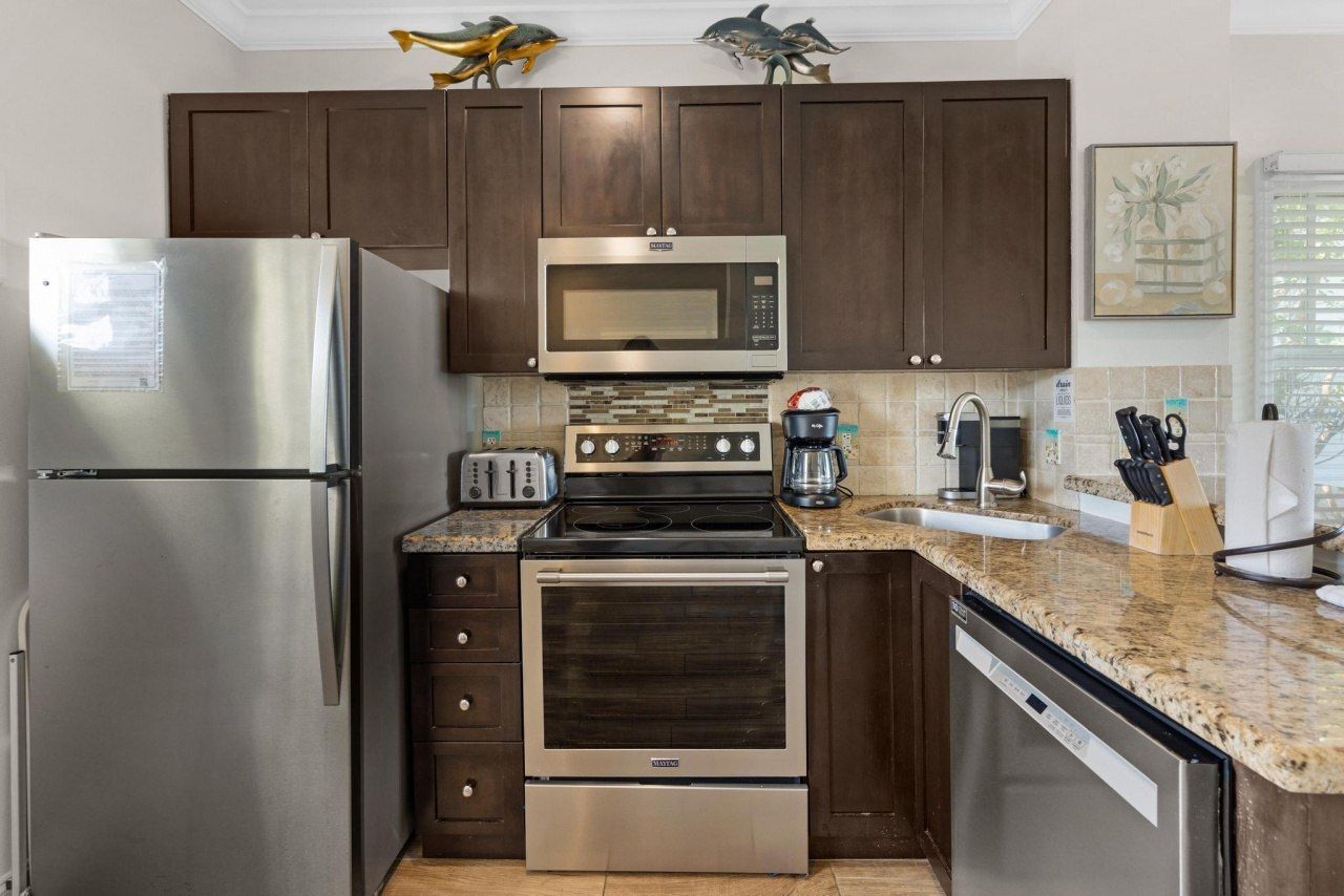 2002 Marina Villa Drive, Unit Hawks Cay, Duck, FL 33050 Photo