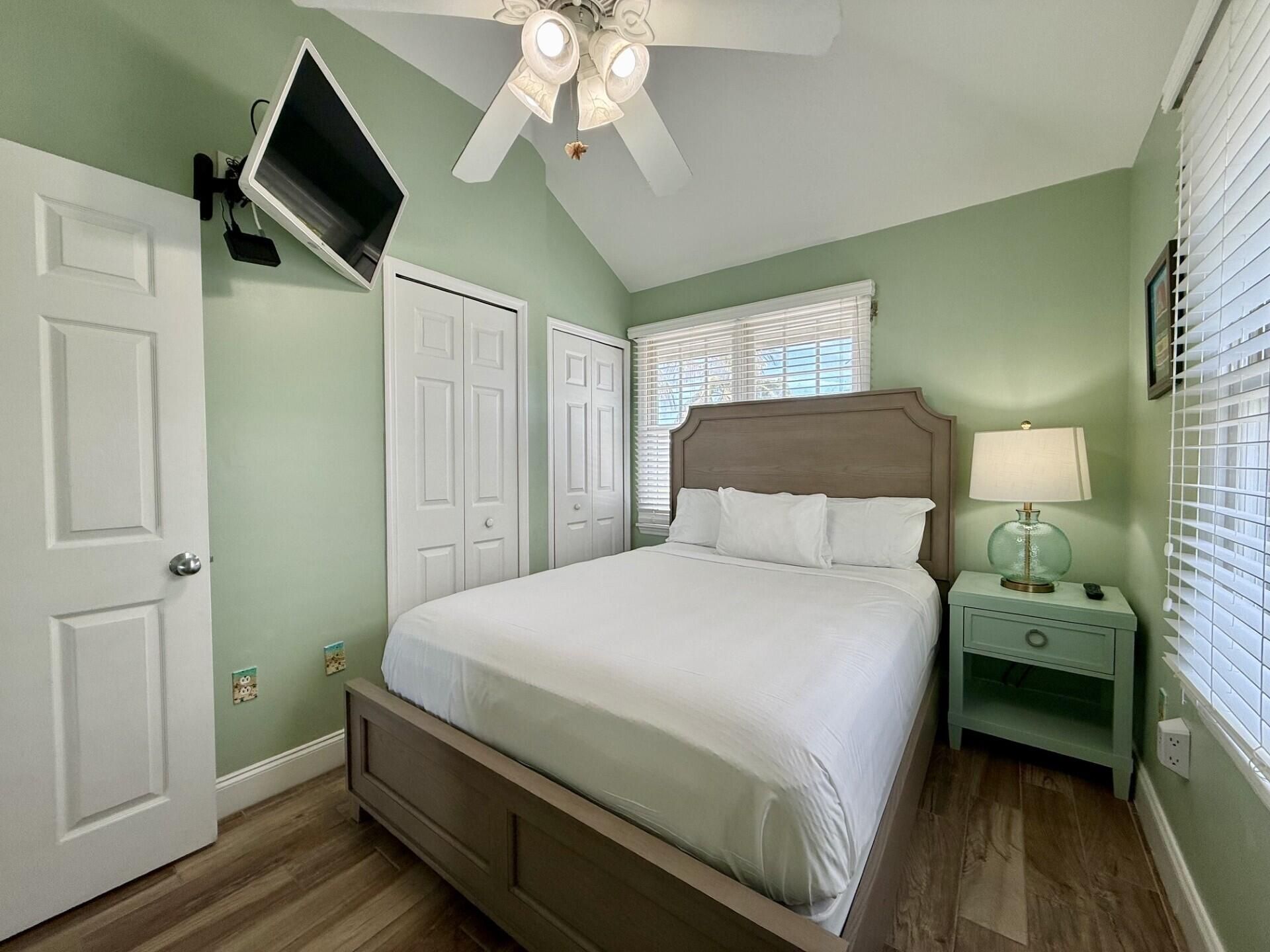 2002 Marina Villa Drive, Unit Hawks Cay, Duck Key, FL 33050 Photo
