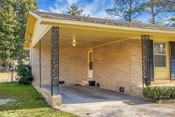 631 SW Mimosa Drive photo 4