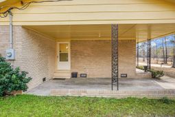 631 SW Mimosa Drive photo 4