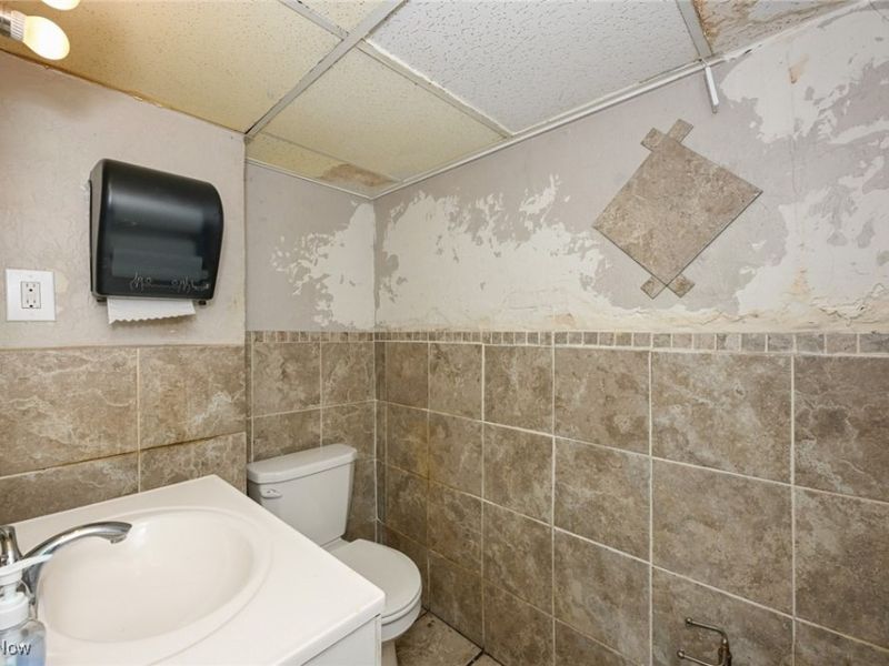 5384 Saint Clair Avenue, Cleveland, OH 44103 Photo 10