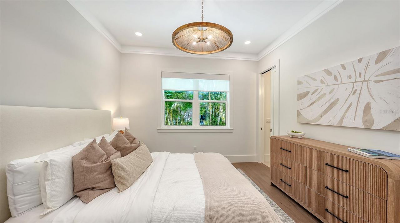 1521 S Lake Shore Drive, Sarasota, FL 34231 Photo