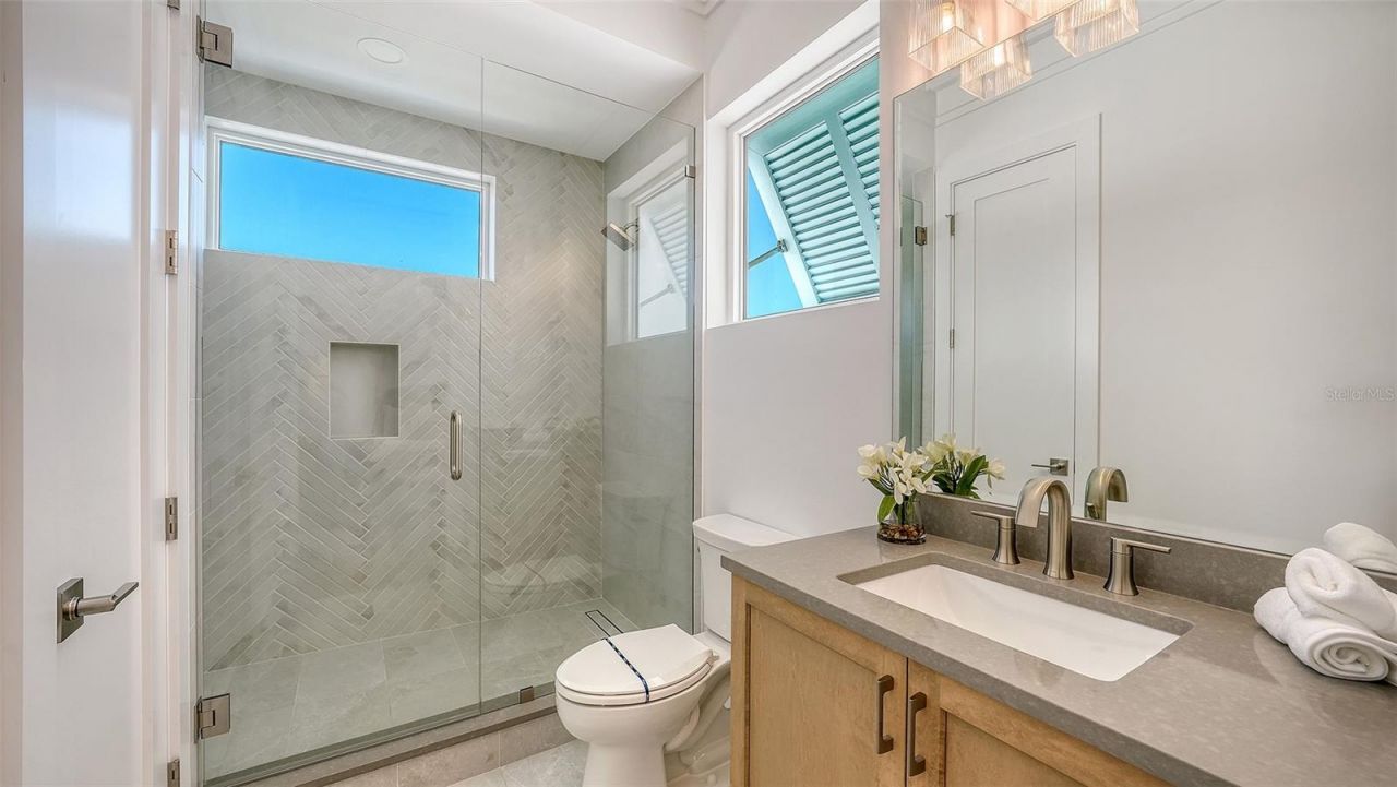 1521 S Lake Shore Drive, Sarasota, FL 34231 Photo