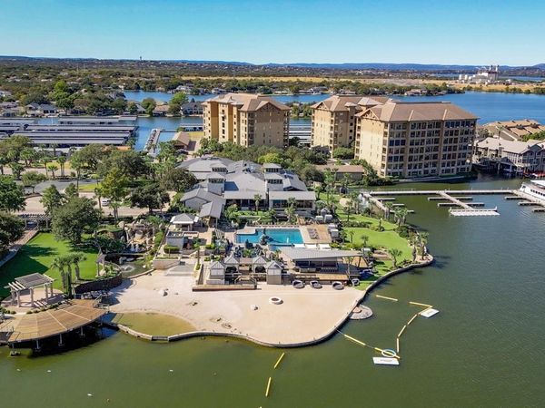 101 W Bank, Unit 27, Horseshoe Bay, TX 78657