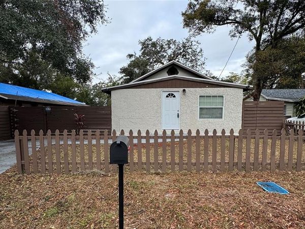 8014 N ALASKA STREET, TAMPA, FL 33604