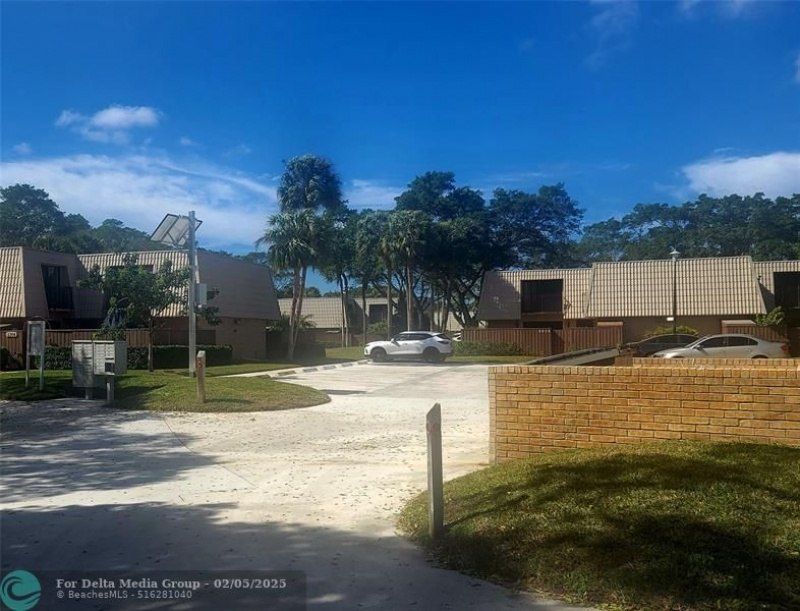 5321 53rd Way, Unit 5321, West Palm Beach, FL 33409 Photo