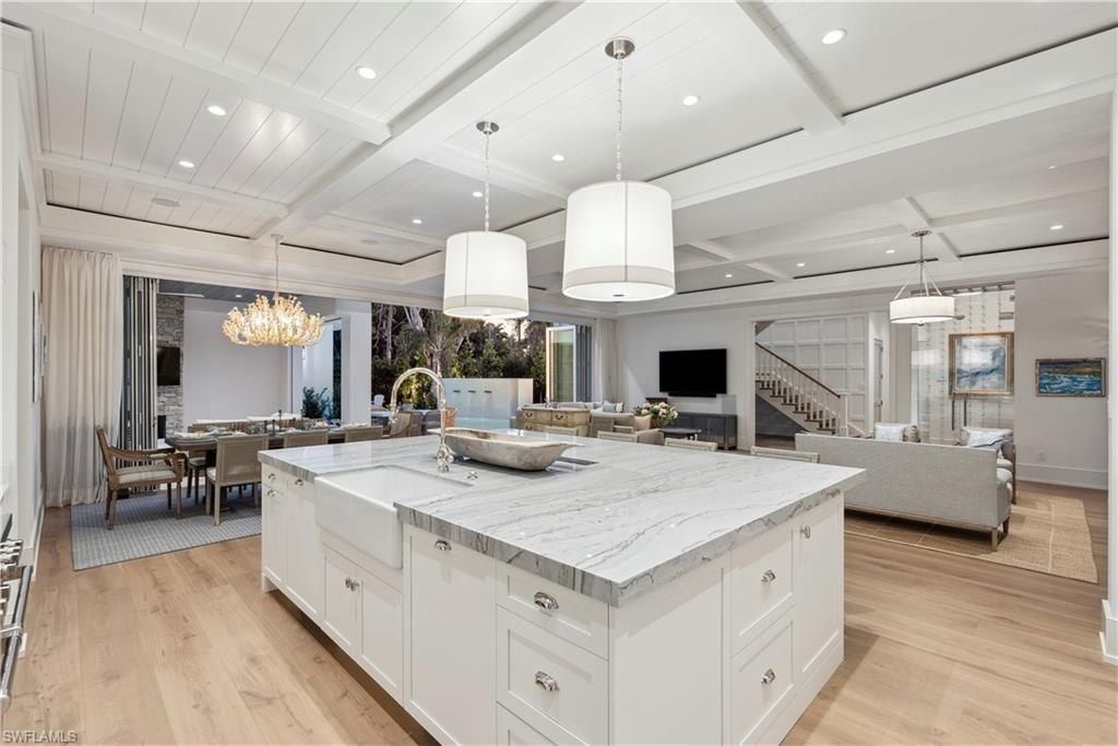 690 7th Ave N, Naples, FL 34102 Photo