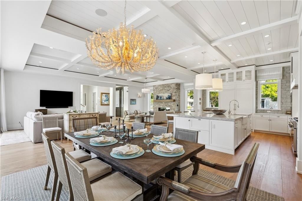 690 7th Ave N, Naples, FL 34102 Photo