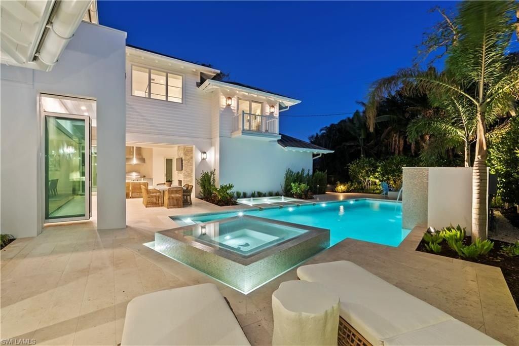 690 7th Ave N, Naples, FL 34102 Photo