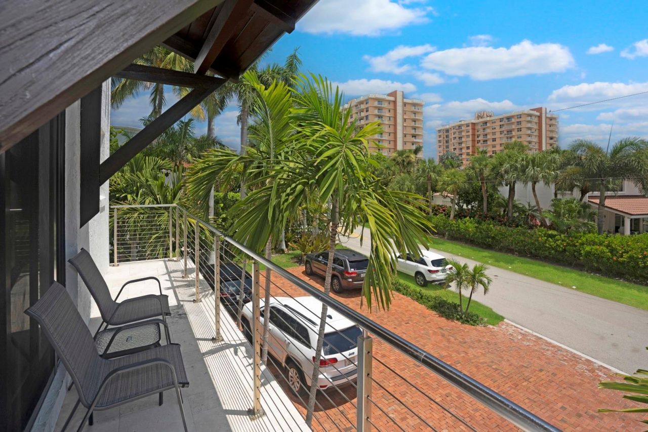 1121 Bel Air Dr, Highland Beach, FL 33487 Photo