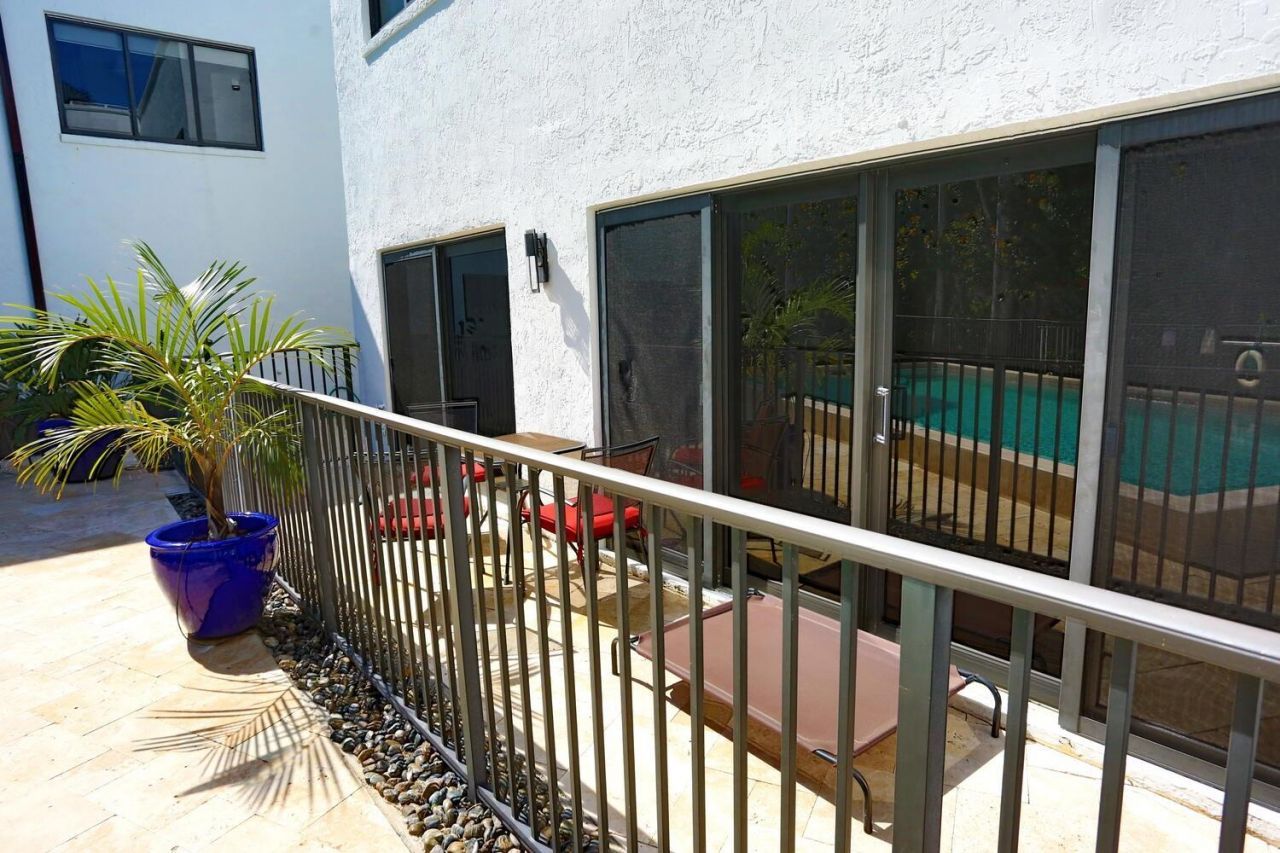 1121 Bel Air Dr, Highland Beach, FL 33487 Photo