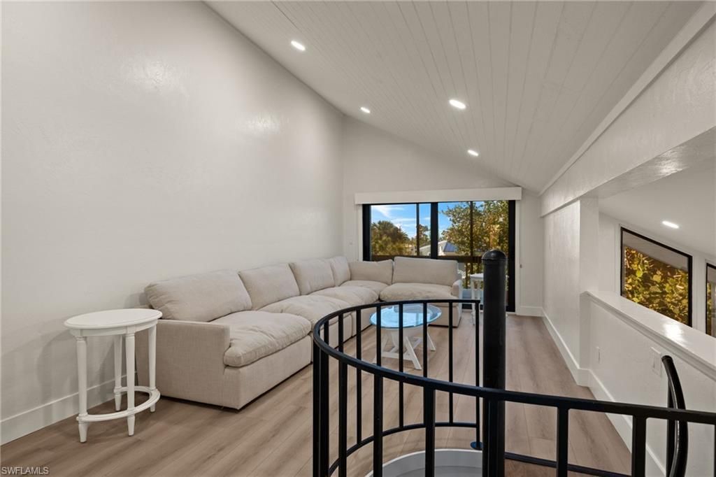 996 Greenwood Ct N, Sanibel, FL 33957 Photo