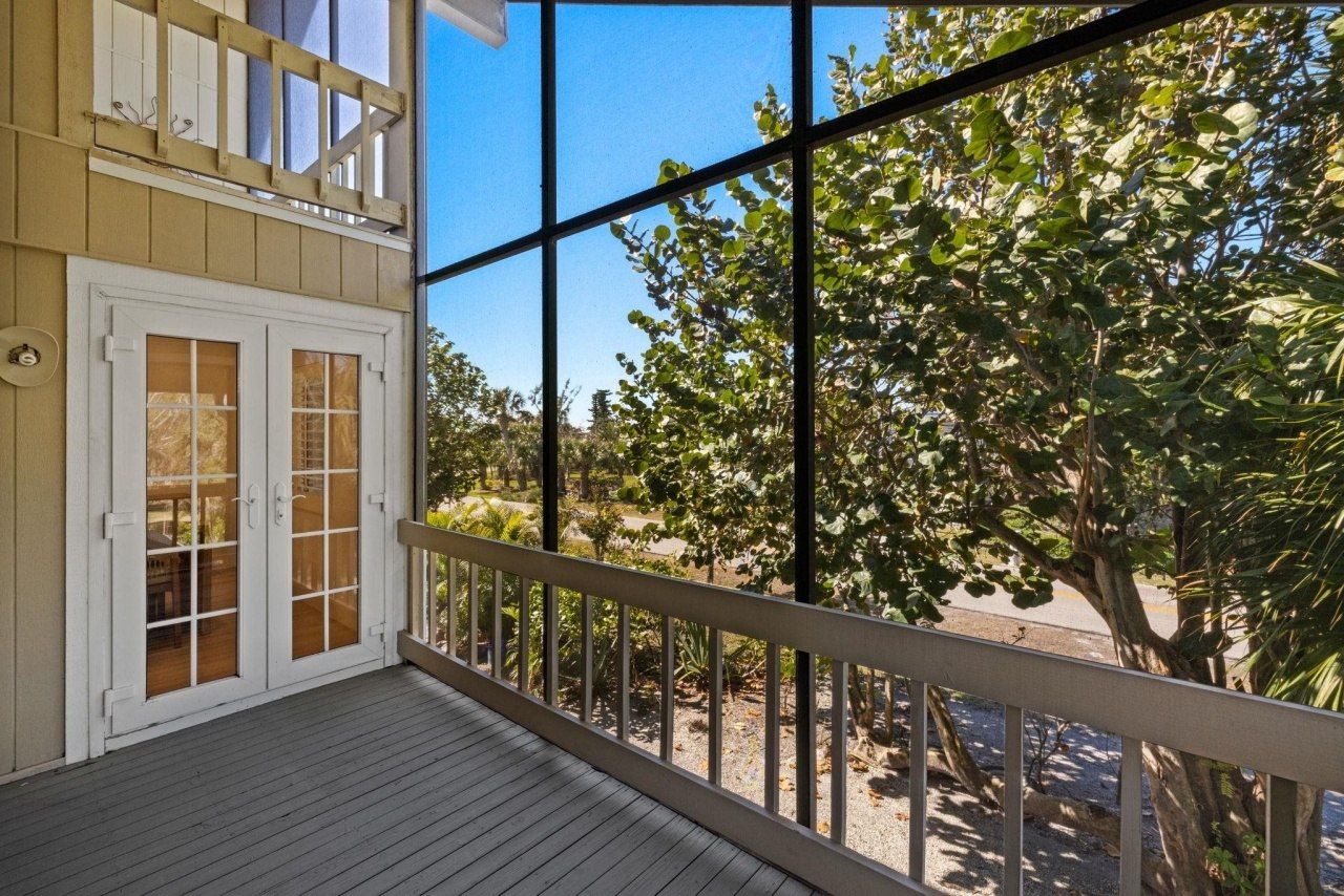 996 Greenwood Ct N, Sanibel, FL 33957 Photo