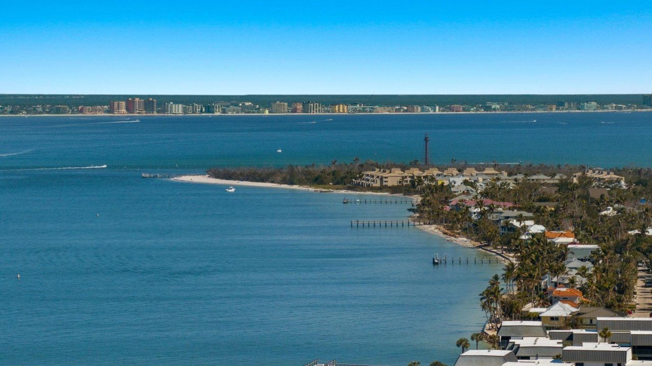 996 Greenwood Ct N, Sanibel, FL 33957 Photo