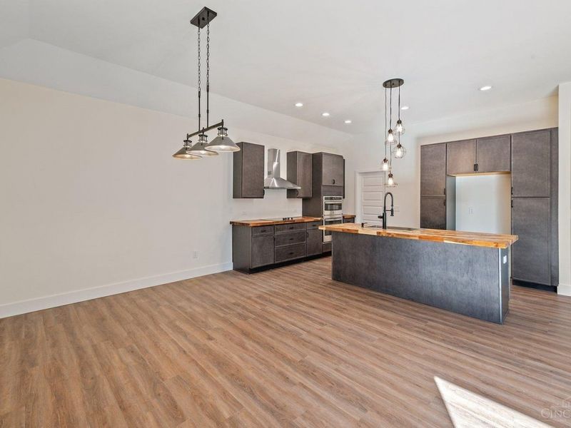 1413 Waycross Road, Forest Park, OH 45240 Photo 11