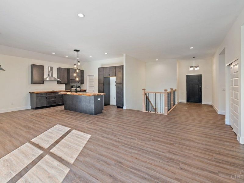 1413 Waycross Road, Forest Park, OH 45240 Photo 4