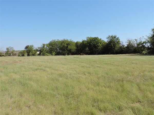 014 Barnes Road, Mabank, TX 75147