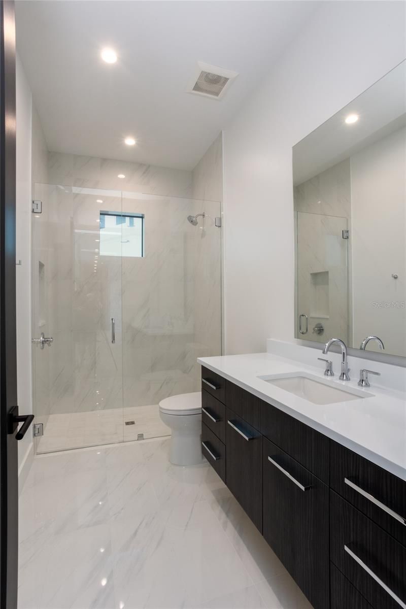 2081 Michigan Avenue Ne, Saint Petersburg, FL 33703 Photo