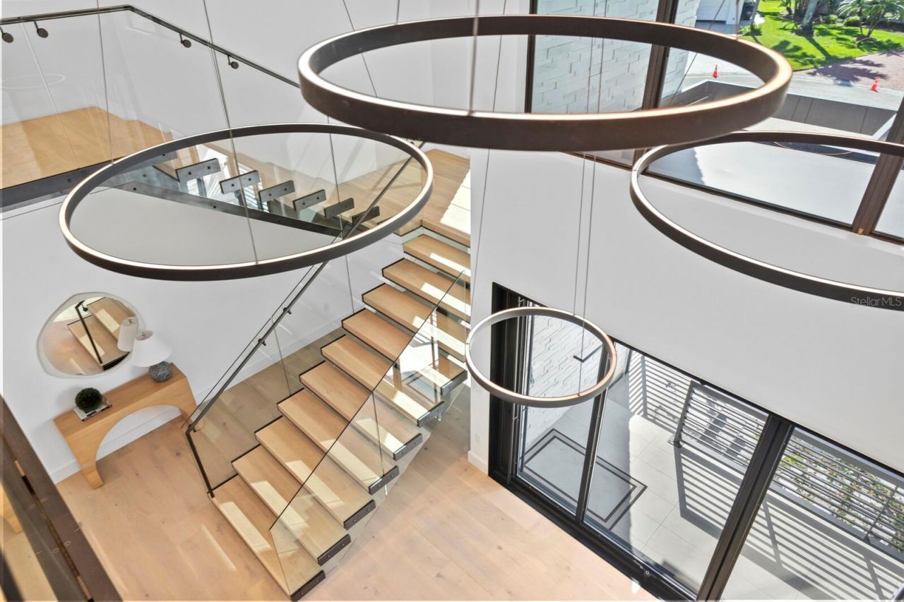 2081 Michigan Avenue Ne, Saint Petersburg, FL 33703 Photo