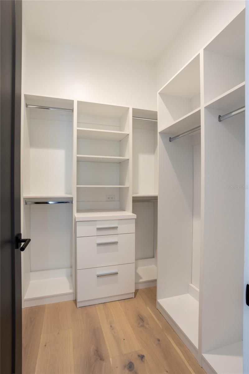 2081 Michigan Avenue Ne, Saint Petersburg, FL 33703 Photo