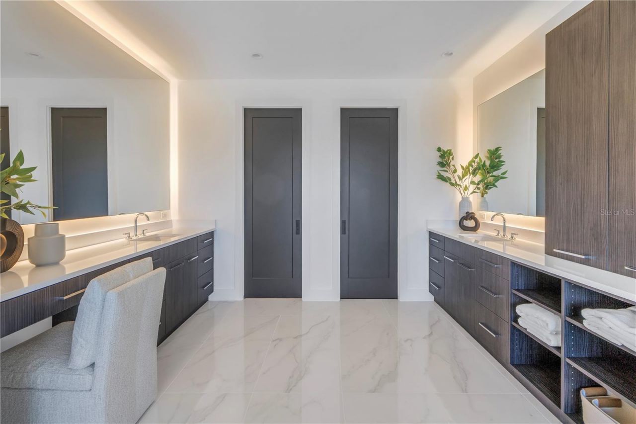 2081 Michigan Avenue Ne, Saint Petersburg, FL 33703 Photo