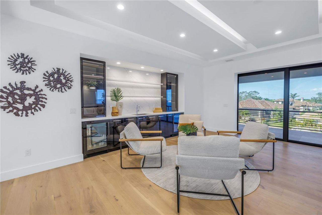 2081 Michigan Avenue Ne, Saint Petersburg, FL 33703 Photo