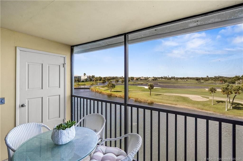 40 NE Plantation Road, Unit 415, Stuart, FL 34996 Photo