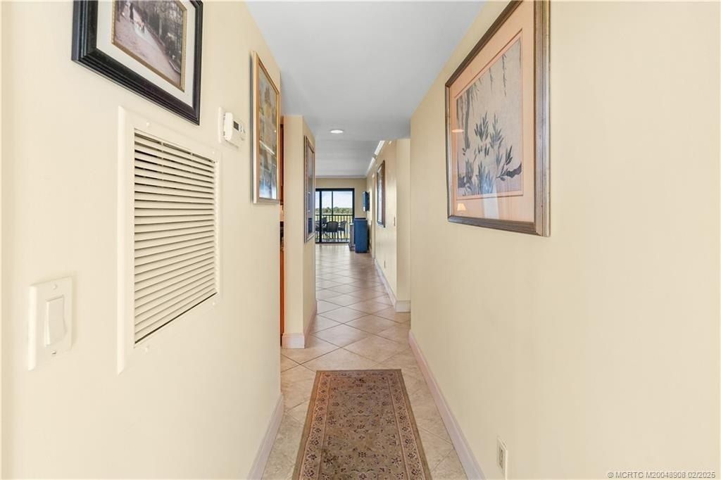 40 NE Plantation Road, Unit 415, Stuart, FL 34996 Photo