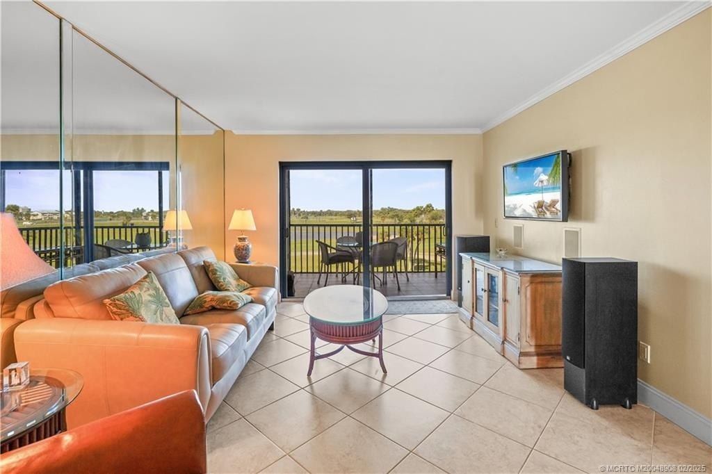 40 NE Plantation Road, Unit 415, Stuart, FL 34996 Photo