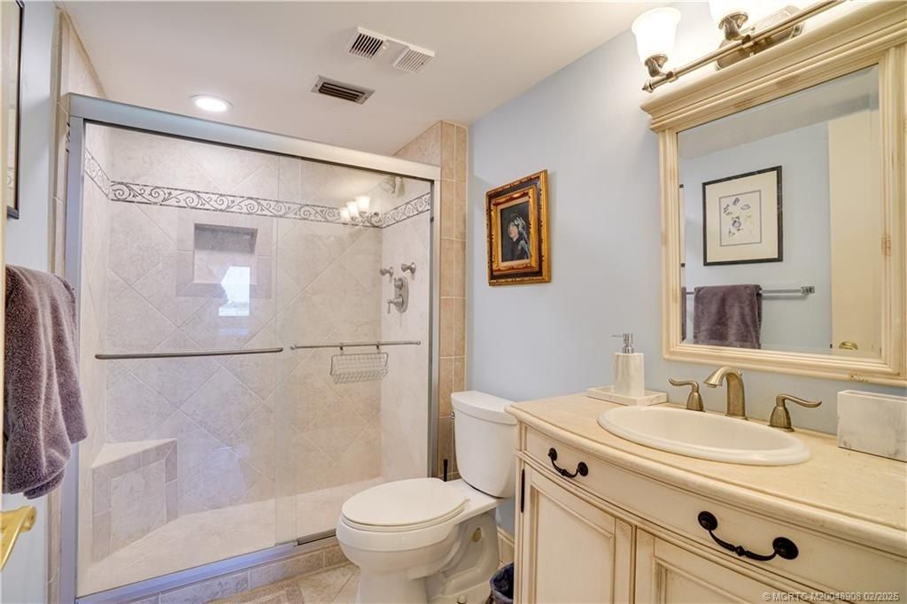 40 NE Plantation Road, Unit 415, Stuart, FL 34996 Photo