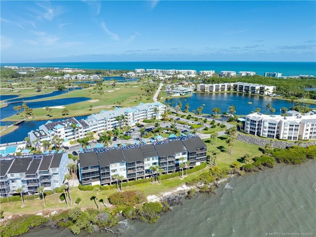 40 NE Plantation Road, Unit 415, Stuart, FL 34996 Photo