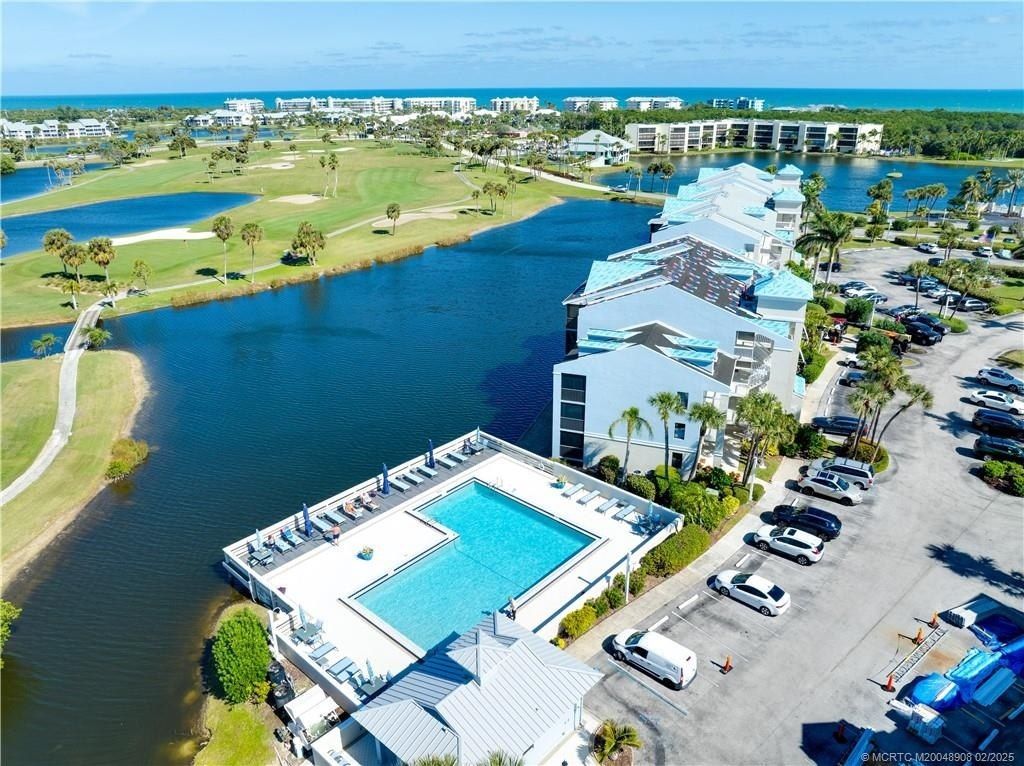 40 NE Plantation Road, Unit 415, Stuart, FL 34996 Photo