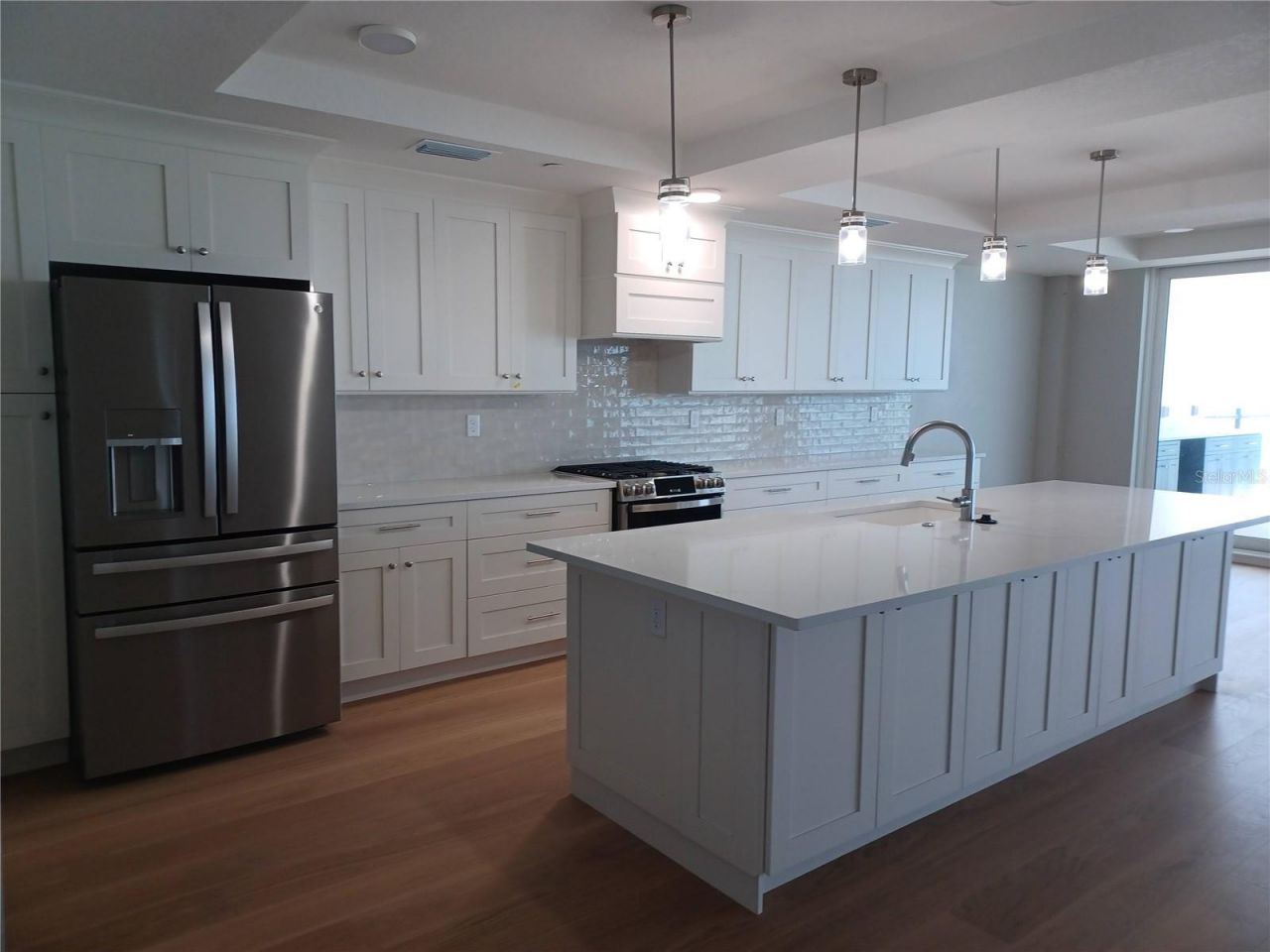 14048 Gulf Boulevard, Unit 401, Madeira Beach, FL 33708 Photo